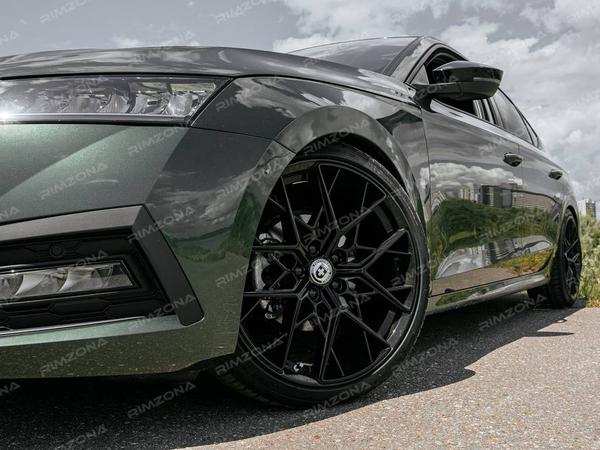 Skoda Octavia на дисках HRE FF10 R19 - Фото № 4