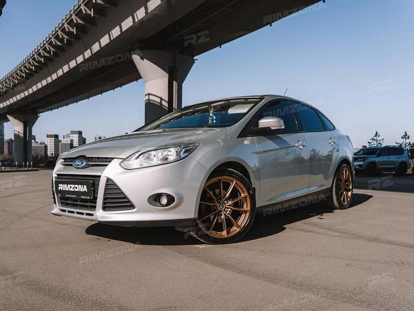 FORD FOCUS НА ЛИТЫХ ДИСКАХ В СТИЛЕ HRE P104 R18 - Фото № 3
