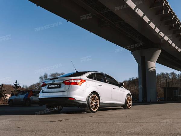 FORD FOCUS НА ЛИТЫХ ДИСКАХ В СТИЛЕ HRE P104 R18 - Фото № 7