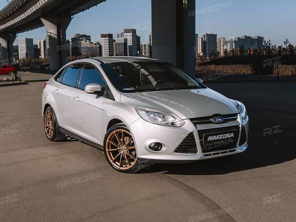 FORD FOCUS НА ЛИТЫХ ДИСКАХ В СТИЛЕ HRE P104 R18 - Фото № 8