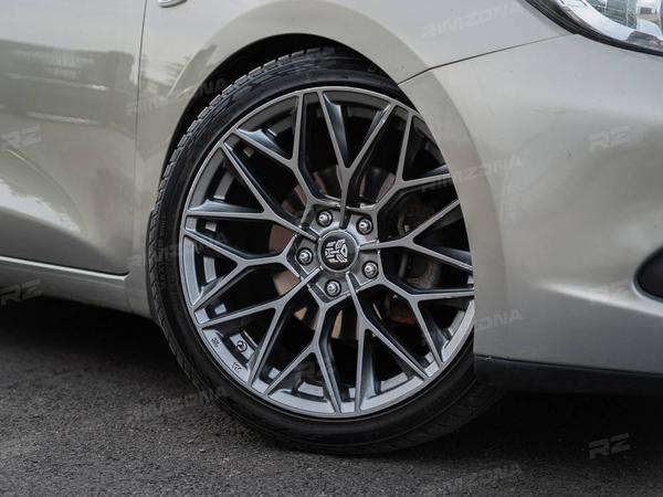 KIA CEED НА ЛИТЫХ ДИСКАХ В СТИЛЕ HRE P200 R18 - Фото № 2