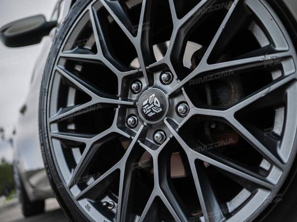 KIA CEED НА ЛИТЫХ ДИСКАХ В СТИЛЕ HRE P200 R18 - Фото № 5