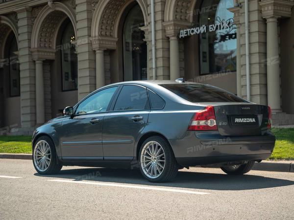 VOLVO S40 НА ЛИТЫХ ДИСКАХ В СТИЛЕ HRE P103 R18 - Фото № 3