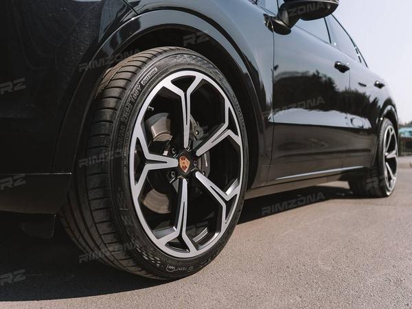 PORSCHE CAYENNE НА КАСТОМНЫХ КОВАНЫХ ДИСКАХ R22 - Фото № 6