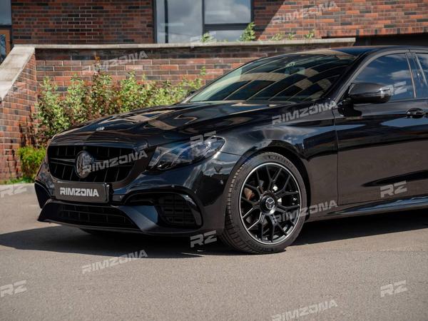 MERCEDES E63S НА КОВАНЫХ ДИСКАХ В СТИЛЕ AMG R19 - Фото № 3