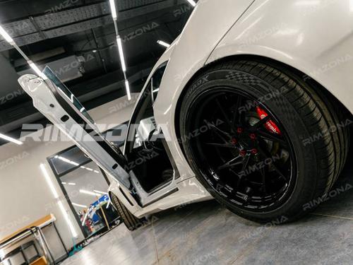 Кованый диск RZ Custom R20 10.5/11.5J 5x120 ET-13/-15 dia 71.5 - Фото вживую на авто №4