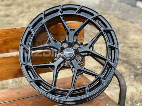 Литой диск В СТИЛЕ VOSSEN HFX-1 R19 8.5J 5x112 ET40 dia 66.6