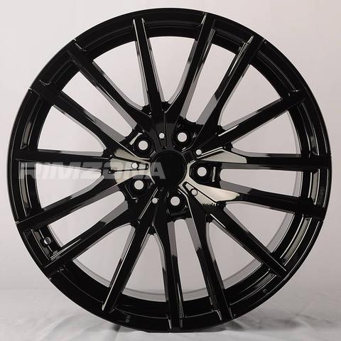 Литой диск KOKO KUTURE 0212 R22 10J 5x112 ET33 dia 66.6