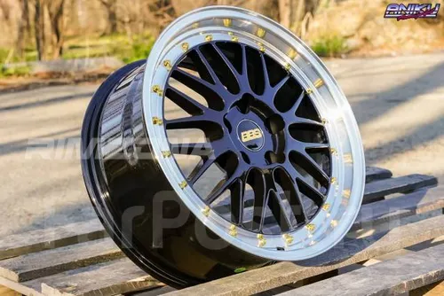 Литой диск BBS 8123 R17 7.5J 5x112 ET35 dia 66.6