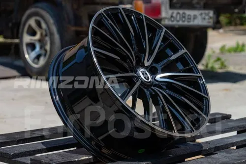 Литой диск HRE 8055 R17 7.5J 5x108 ET35 dia 73.1