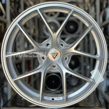 Литой диск WHEELEGEND VLF10 R18 8J 5x112 ET38 dia 66.6