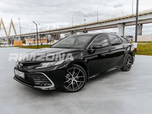 Литой диск HRE P101 R18 8J 5x100 ET35 dia 57.1 - Фото вживую на авто №2