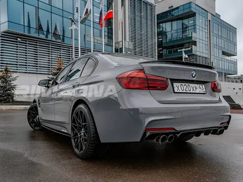 Литой диск В стиле BMW 666m Style R19 8.5/9.5J 5x120 ET30/38 dia 72.6 - Фото вживую на авто №6