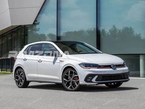 Литой диск В стиле Volkswagen Rapid R17 7.5J 5x100 ET38 dia 57.1 - Фото вживую на авто №2