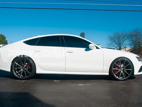 Литой диск В СТИЛЕ VOSSEN VFS1 R17 7.5J 5x114.3 ET40 dia 73.1 - Фото вживую на авто №3