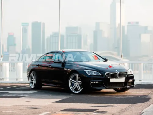 Литой диск В СТИЛЕ VOSSEN VFS-5 R18 8J 5x114.3 ET35 dia 73.1 - Фото вживую на авто №2