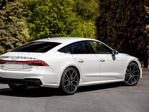 Литой диск В стиле Audi 5 W SPOKE R22 9.5J 5x112 ET26 dia 66.6 - Фото вживую на авто №4