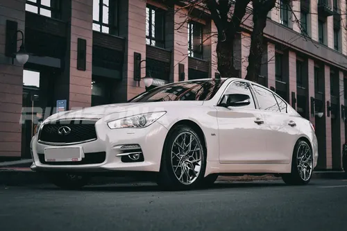 Литой диск HRE FF10 R17 7.5J 5x108 ET38 dia 73.1 - Фото вживую на авто №2