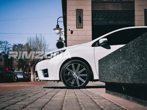 Литой диск В СТИЛЕ VOSSEN CV4 R18 8.5J 5x112 ET31 dia 73.1 - Фото вживую на авто №4
