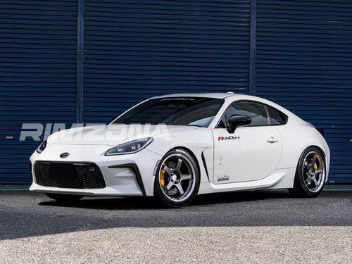 Литой диск ADVAN GT R17 7.5J 4x100 ET38 dia 73.1 - Фото вживую на авто №4