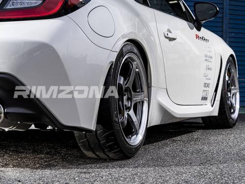 Литой диск ADVAN GT R17 7.5J 4x100 ET38 dia 73.1 - Фото вживую на авто №3