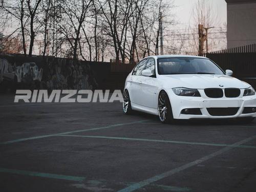 Литой диск XXR 530 R18 8.75J 5x100/5x114.3 ET35 dia 73.1 - Фото вживую на авто №3