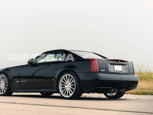 Литой диск В СТИЛЕ VOSSEN VPS305 R17 7.5J 5x114.3 ET38 dia 73.1 - Фото вживую на авто №2