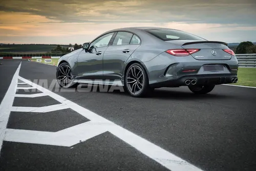 Литой диск В стиле Mercedes AMG 5 Double Spoke R18 8J 5x112 ET40 dia 66.6 - Фото вживую на авто №5