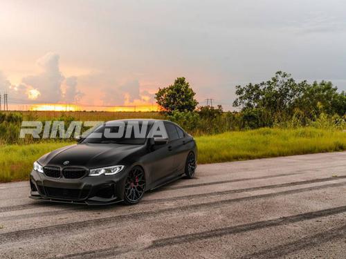 Литой диск В СТИЛЕ VOSSEN 611-1806 R18 8J 5x108 ET40 dia 63.4 - Фото вживую на авто №3
