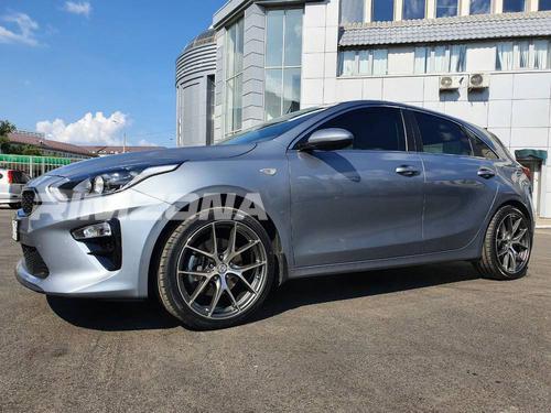 Литой диск HRE P101 R17 7.5J 4x100 ET42 dia 73.1 - Фото вживую на авто №2