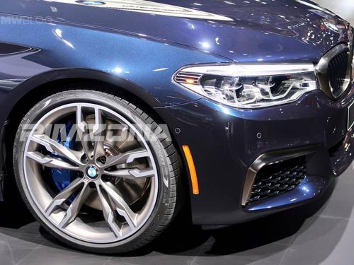 Литой диск В стиле BMW 668 Style R18 8.5J 5x120 ET33 dia 72.6 - Фото вживую на авто №4