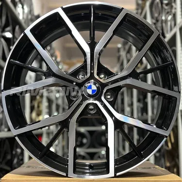 Литой диск В стиле BMW 845m Style R19 8J 5x120 ET30 dia 72.6