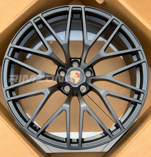 Литой диск В стиле Porsche Macan GTS R20 10J 5x112 ET19 dia 66.6