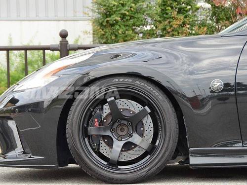 Литой диск ADVAN GT R17 7.5J 4x100 ET38 dia 73.1 - Фото вживую на авто №8