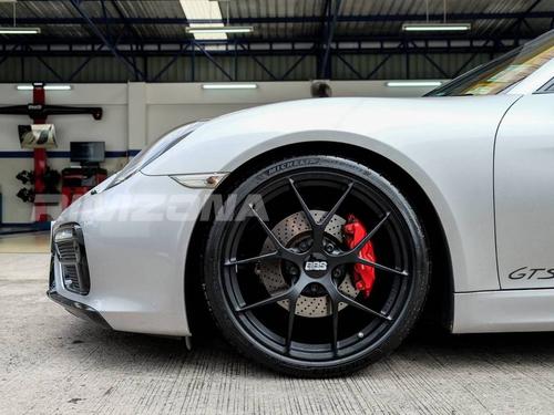 Литой диск BBS FI-R R17 7.5J 4x100 ET40 dia 73.1 - Фото вживую на авто №9