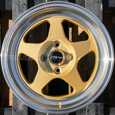 Литой диск ROTIFORM NUE R15 7J 4x100 ET35 dia 73.1